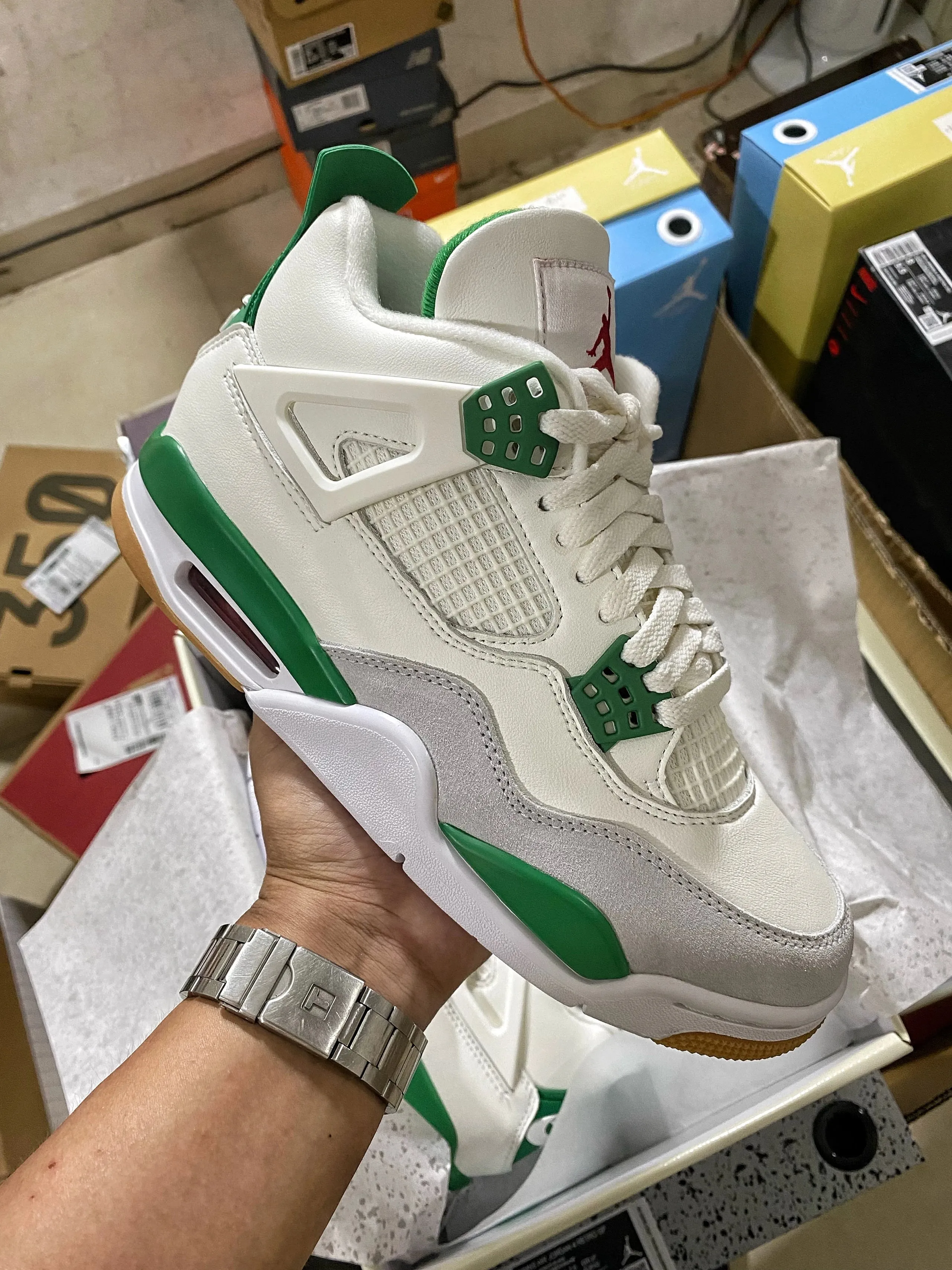 Aj4 - Main product image by FashionHunter