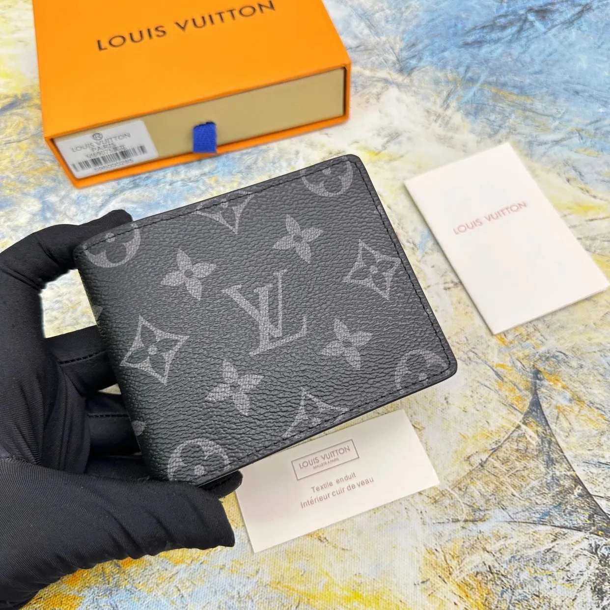 LV WALLET